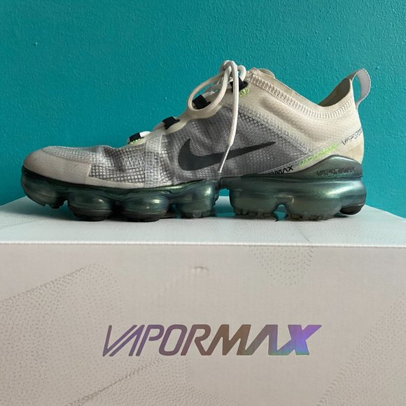 Nike Air Vapormax Shoe - Pr White & Platinum Tint main image 4